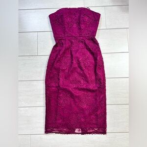 Chic Fuchsia Lace Midi Dress